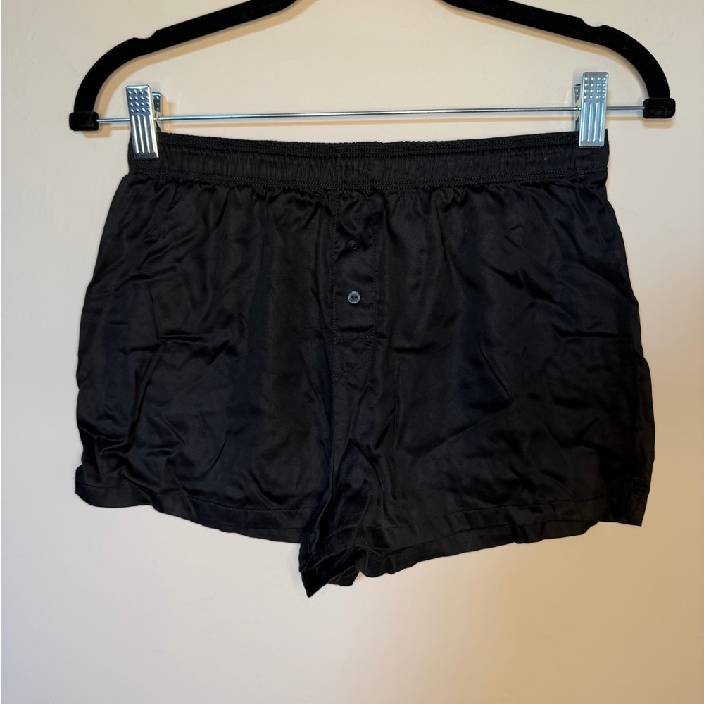 PINK Victoria's Secret Black Shorts - Picture 2 of 4